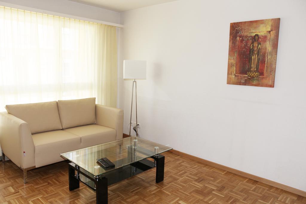 Swiss Star District 11 - Self Check-In Apartment Zurich Exterior photo